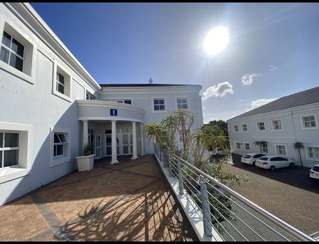 136M² OFFICE TO LET IN STEENBERG